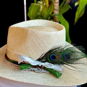 Meet your Posher, Helen